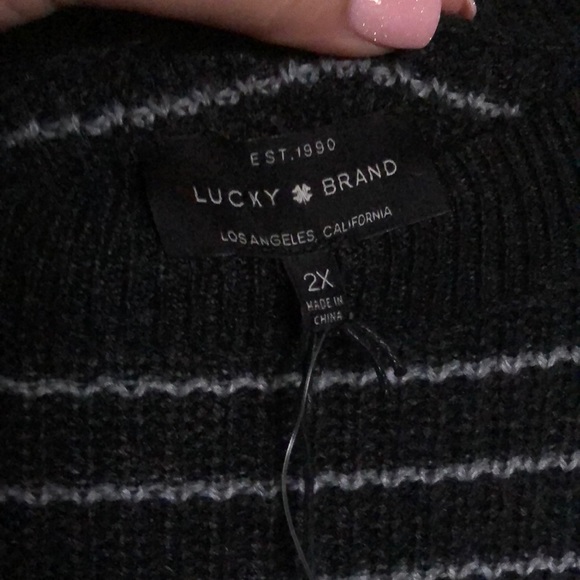 Cold Shoulder Sweater - Picture 2 of 3